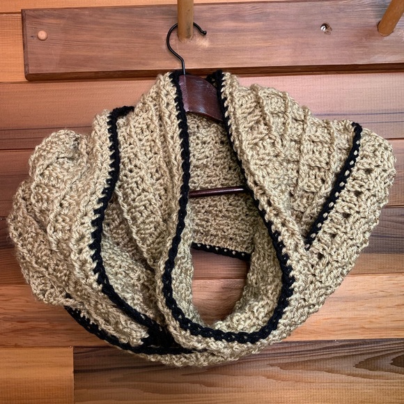 Handcrafted Textured Waffle Scarf Cowl Neck Warmer - Picture 5 of 8